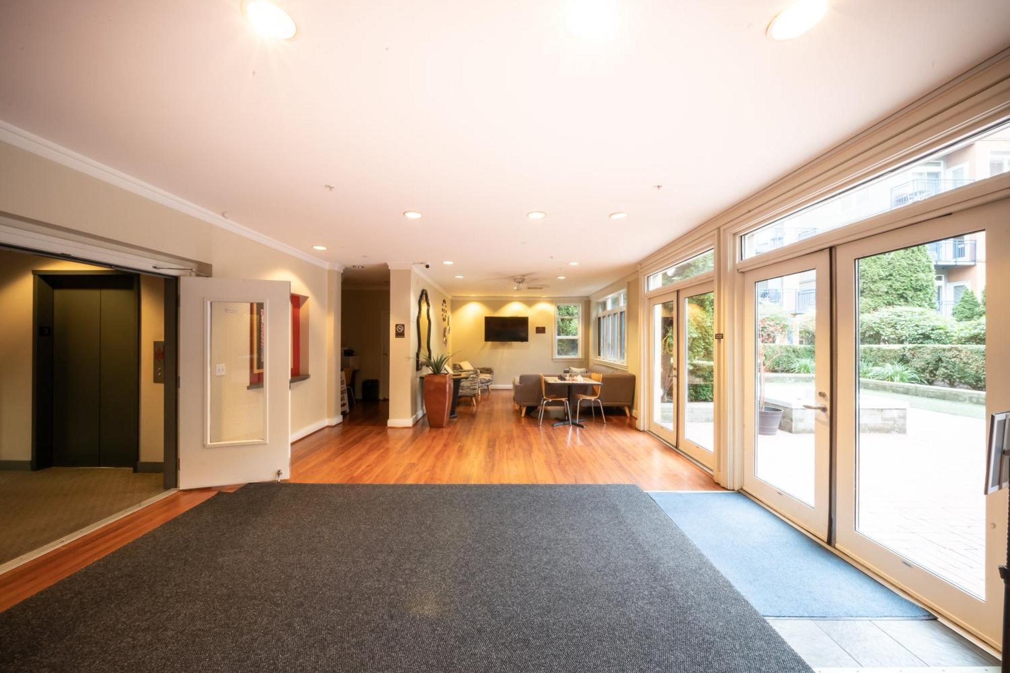 Modern Downtown Top Floor Penthouse With Bay Views Seattle Bagian luar foto