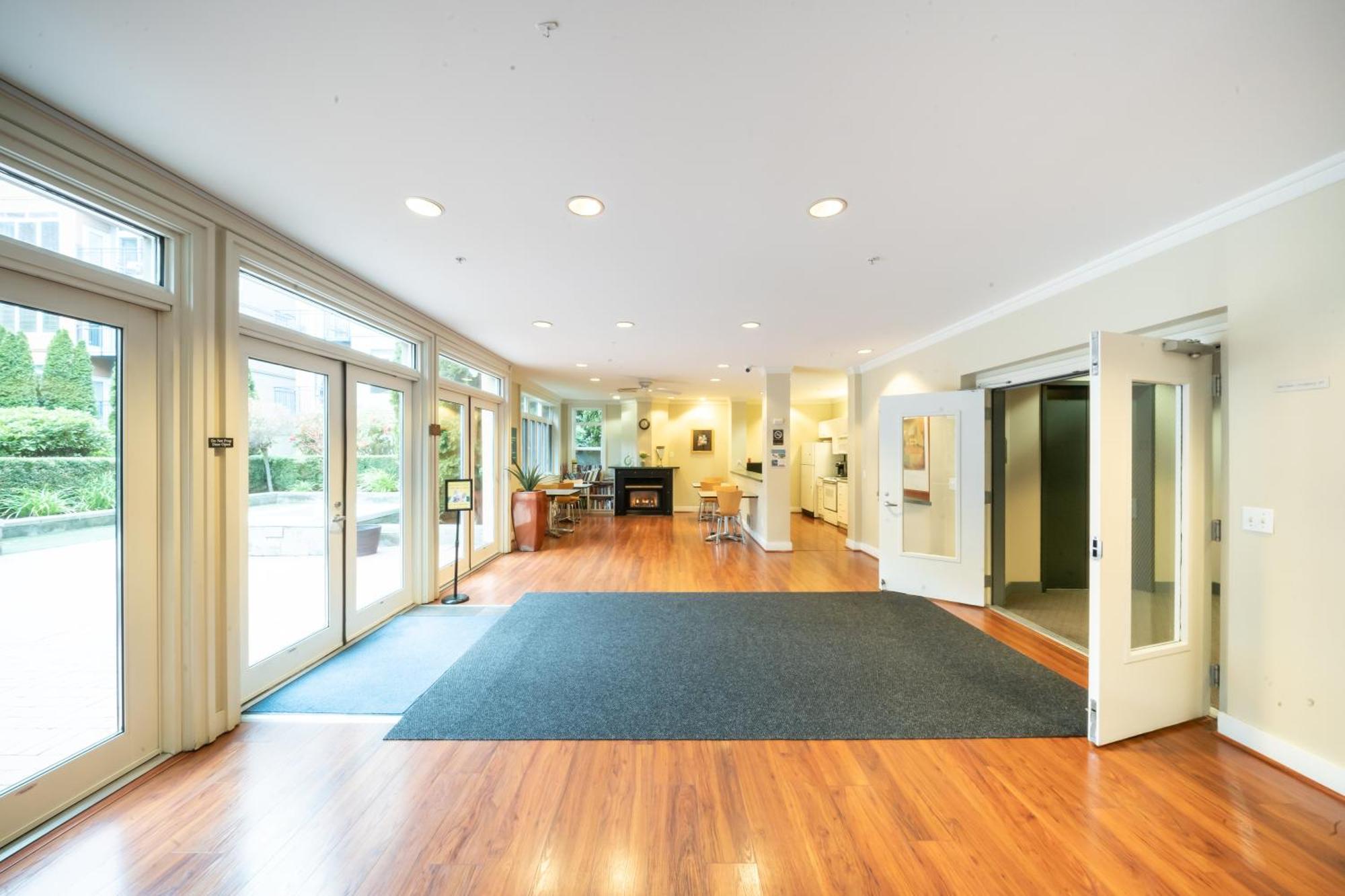 Modern Downtown Top Floor Penthouse With Bay Views Seattle Bagian luar foto