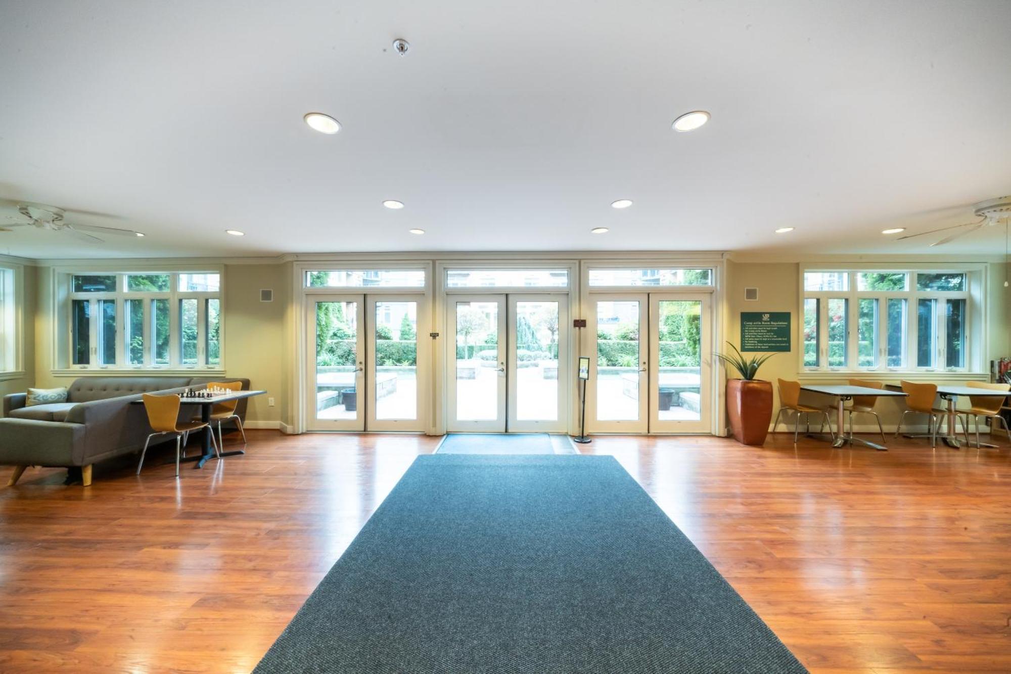 Modern Downtown Top Floor Penthouse With Bay Views Seattle Bagian luar foto