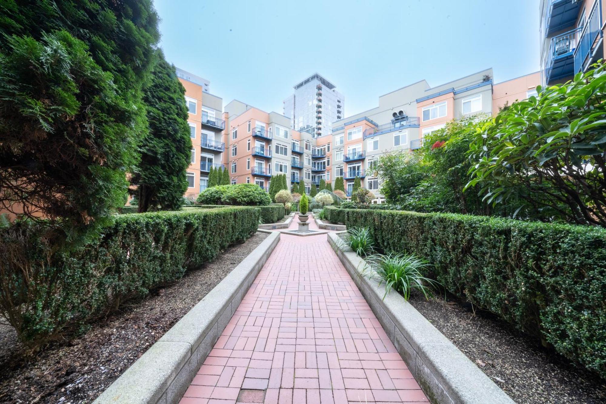 Modern Downtown Top Floor Penthouse With Bay Views Seattle Bagian luar foto