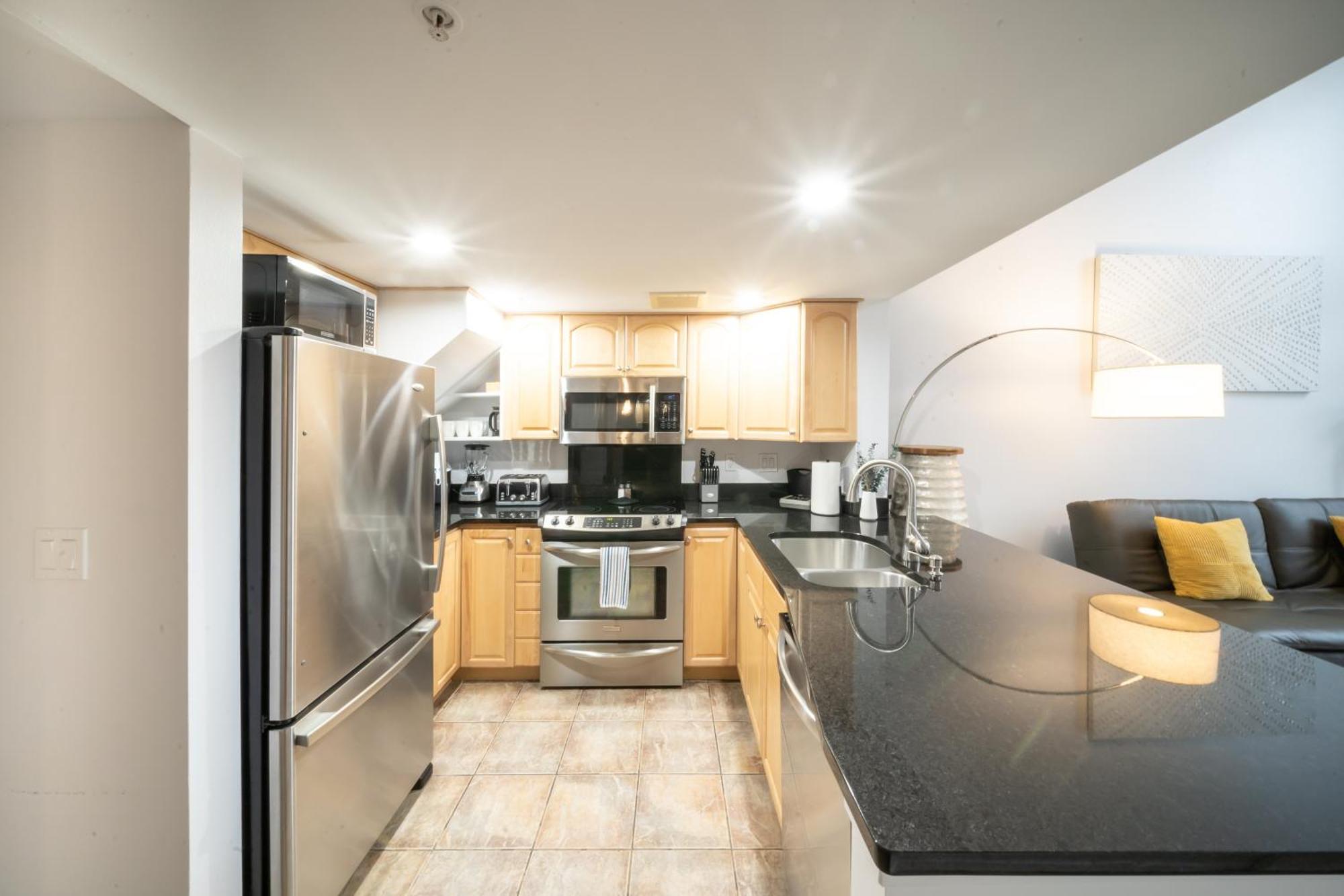 Modern Downtown Top Floor Penthouse With Bay Views Seattle Bagian luar foto